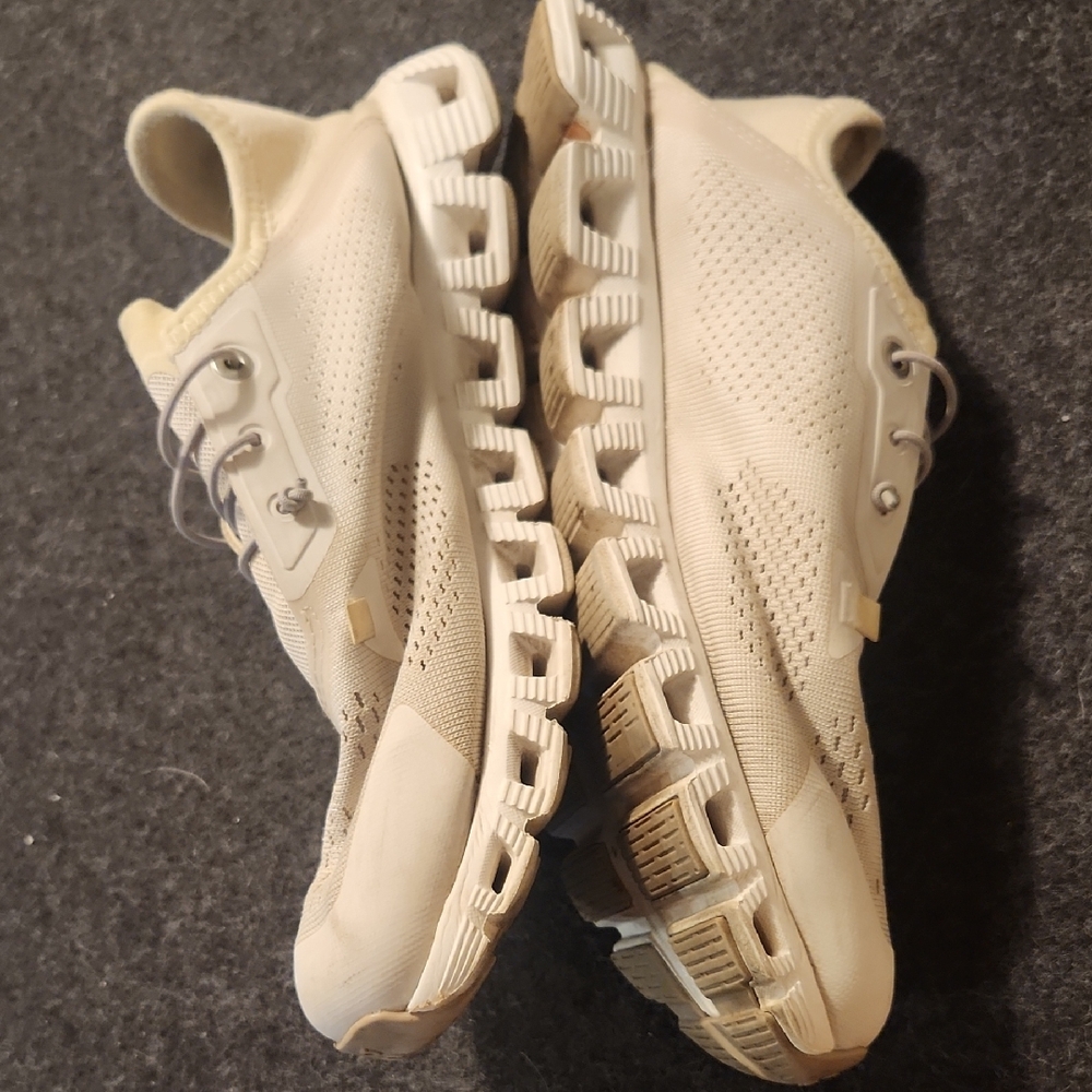 8.5 M On Cloud 5 Coast Women's Running Sneakers - Picture 2 of 8
